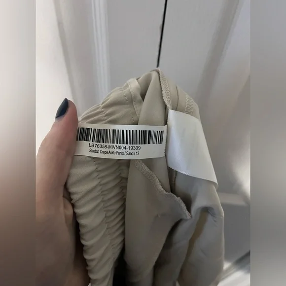 Quince Stretch Crepe Ankle Pant Sand Size 12 - Picture 4 of 4